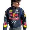 Red Bull Bomberjacke getragen