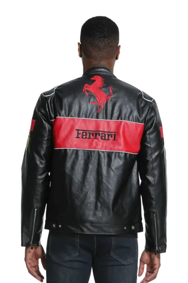 Ferrari Latex Jacke Model getragen von hinten