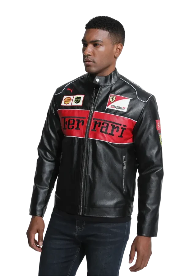 Ferrari Latex Jacke Model getragen von vorne
